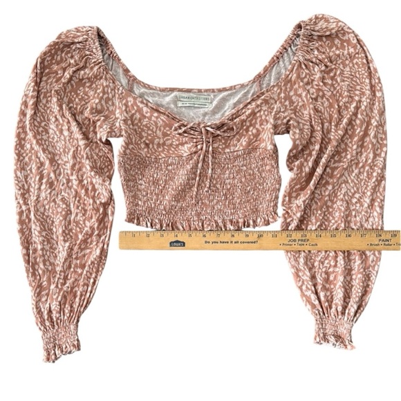 Urban Outfitters Pink Puff Sleeve Crop Blouse - Picture 4 of 5